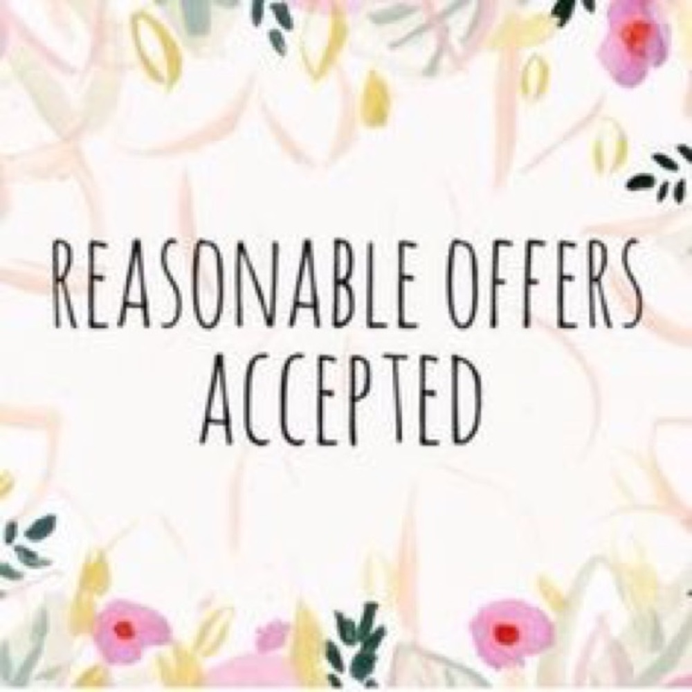🛍 Reasonable Offers Please ☺️